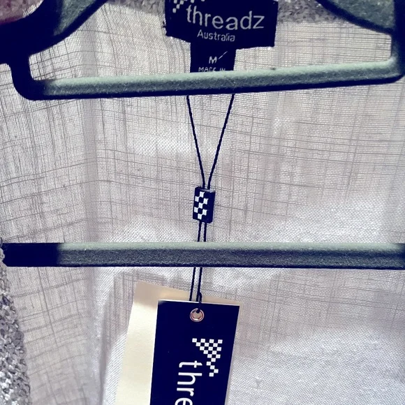 NWT Cotton blend Top - Picture 5 of 8